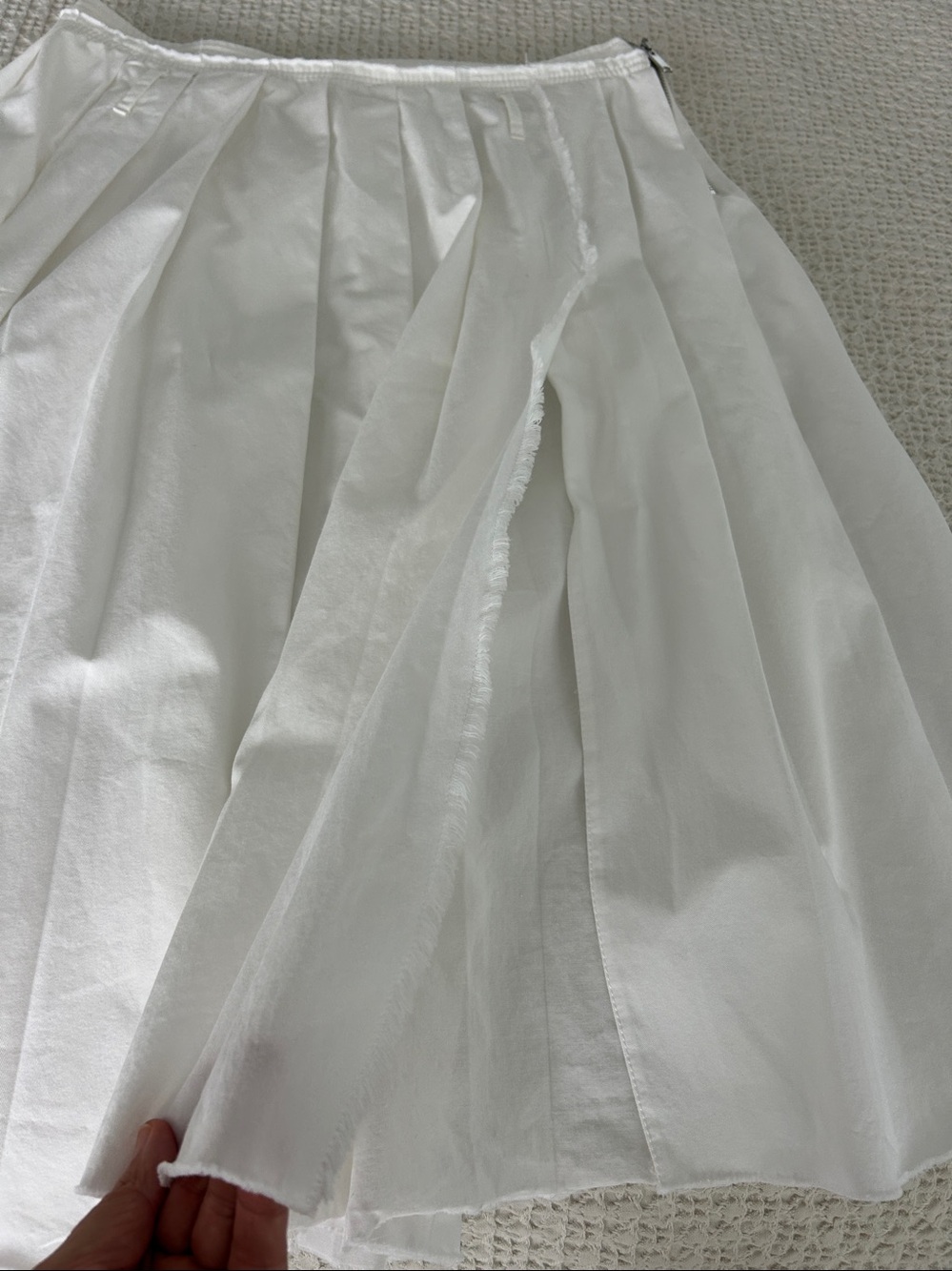 White Pleated cotton Women's Skirt - Picture 3 of 10